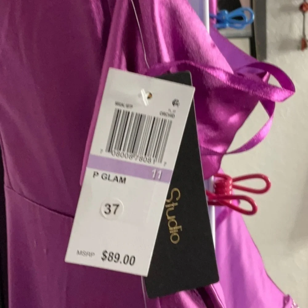 174- City Studios NWT Size 11 Orchid Fuscia Scoop Neck Prom Dress.